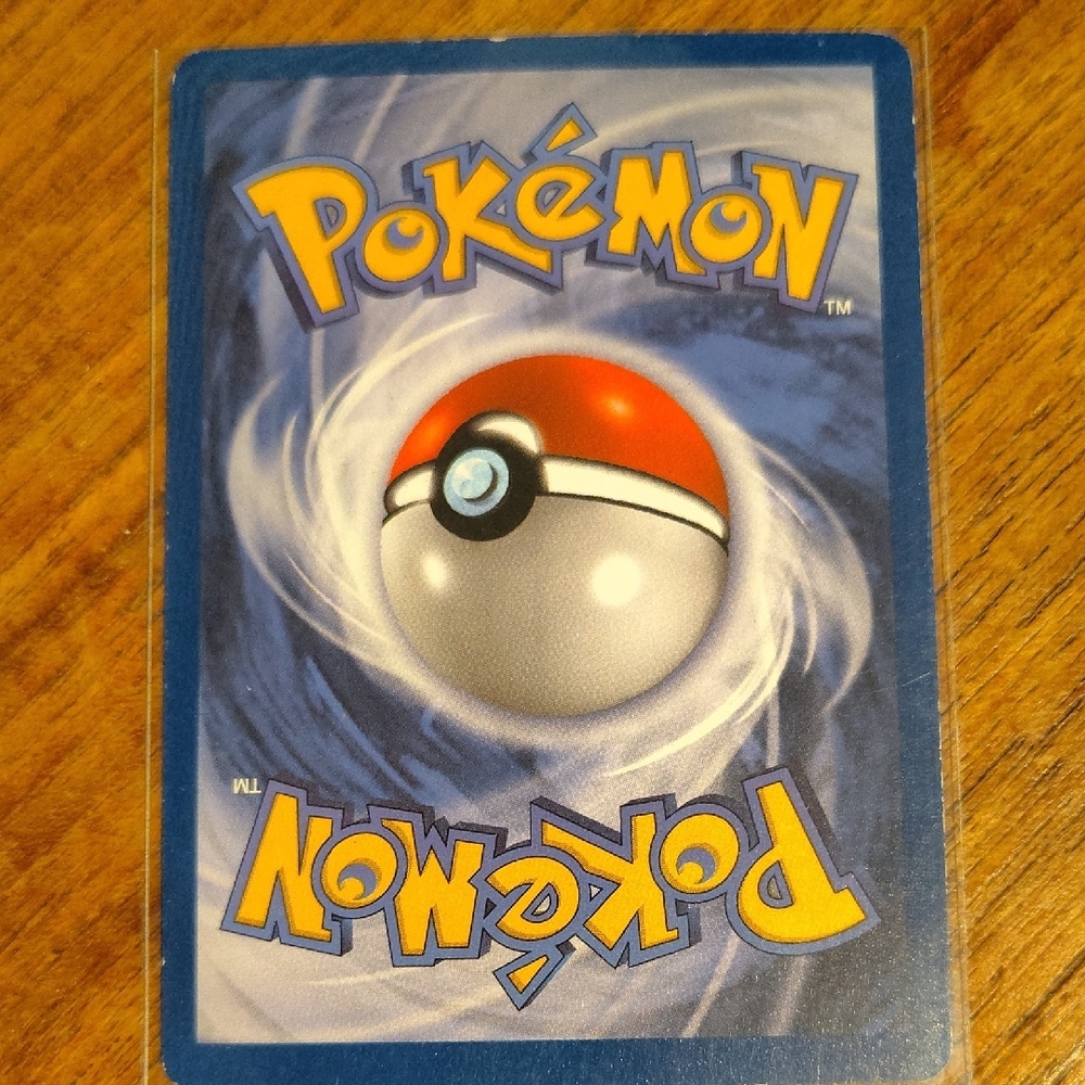 Pokemon Clefable Trading Card - Yellow and Pink - Picture 5 of 5